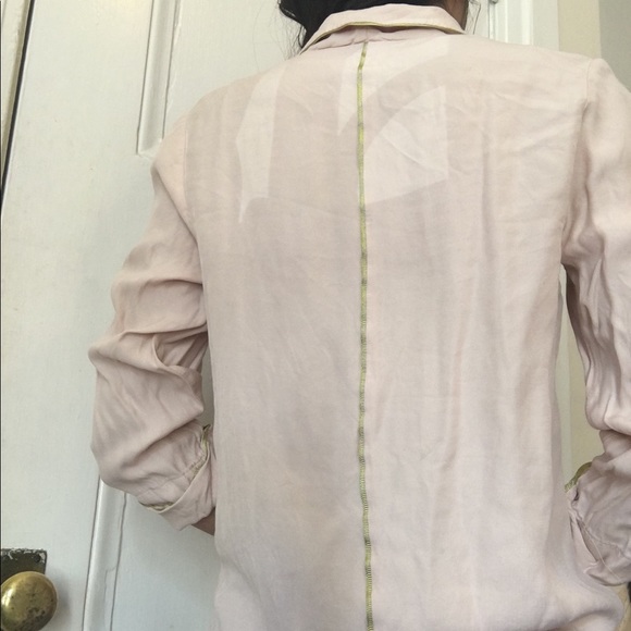 Long sleeve button down with green line - Picture 4 of 7